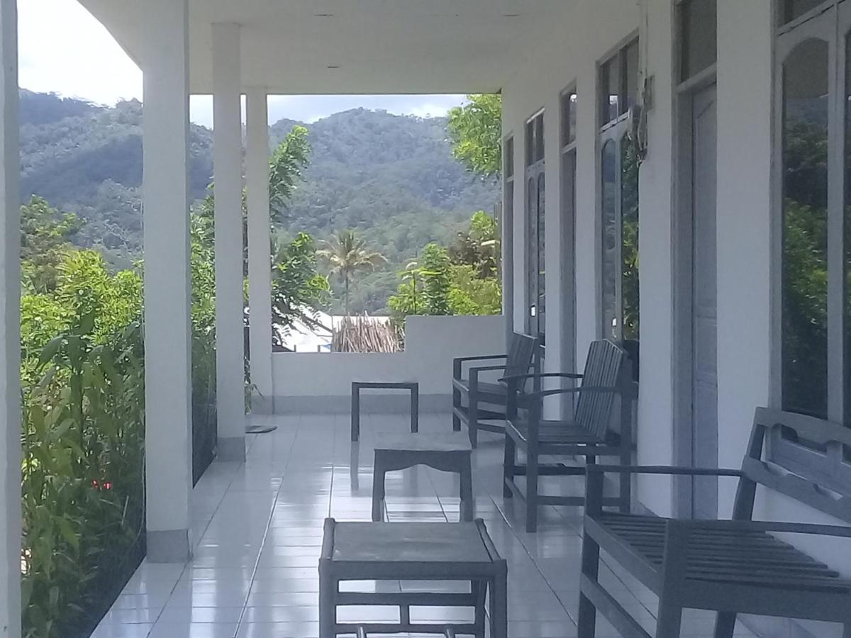 Hidayah Homestay Kelimutu Esterno foto