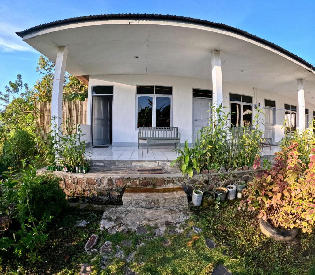 Hidayah Homestay Kelimutu Esterno foto
