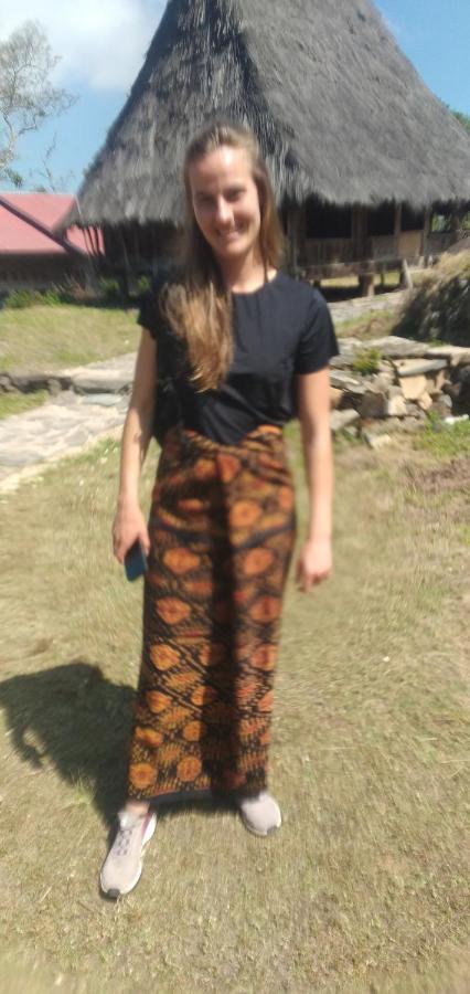 Hidayah Homestay Kelimutu Esterno foto