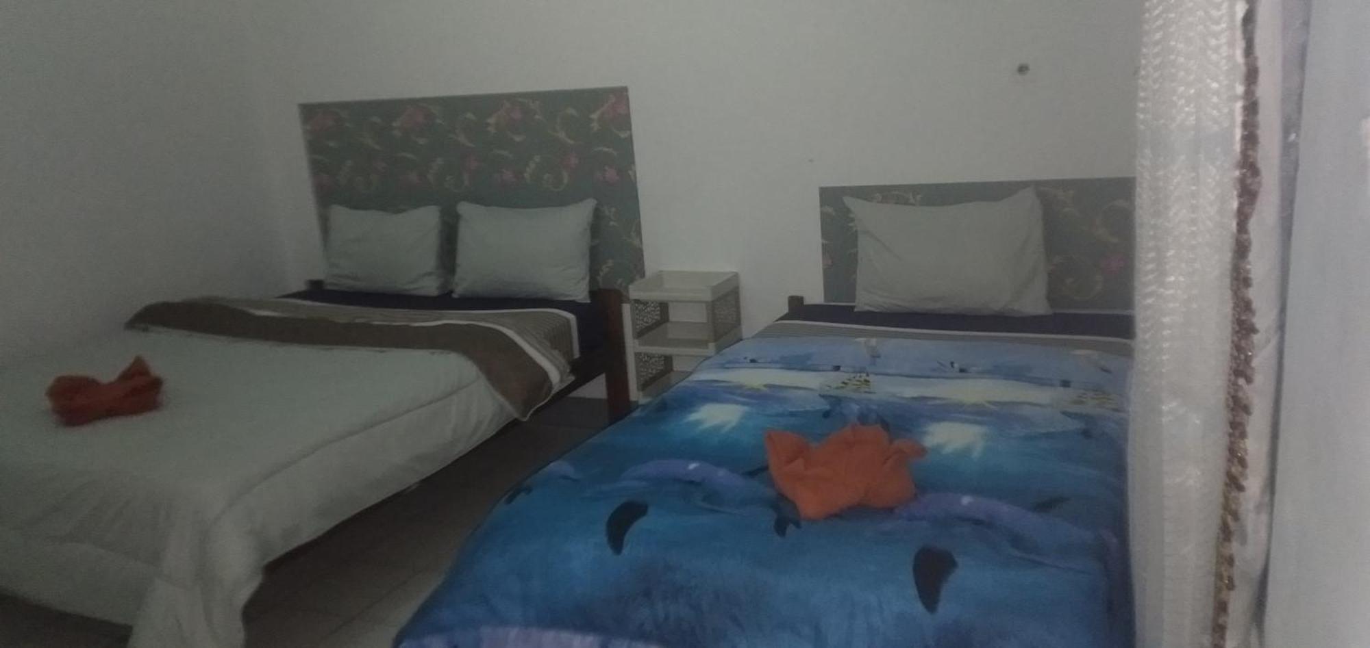Hidayah Homestay Kelimutu Esterno foto