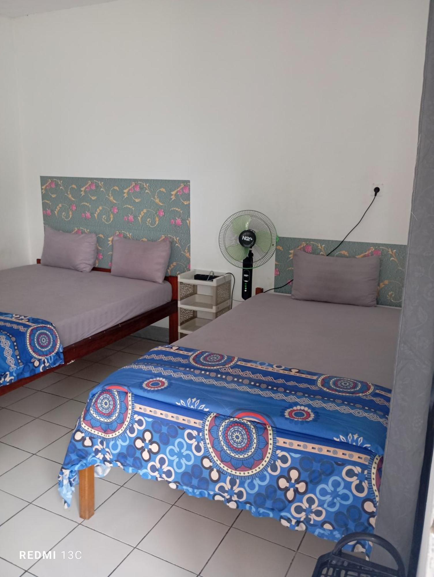 Hidayah Homestay Kelimutu Esterno foto