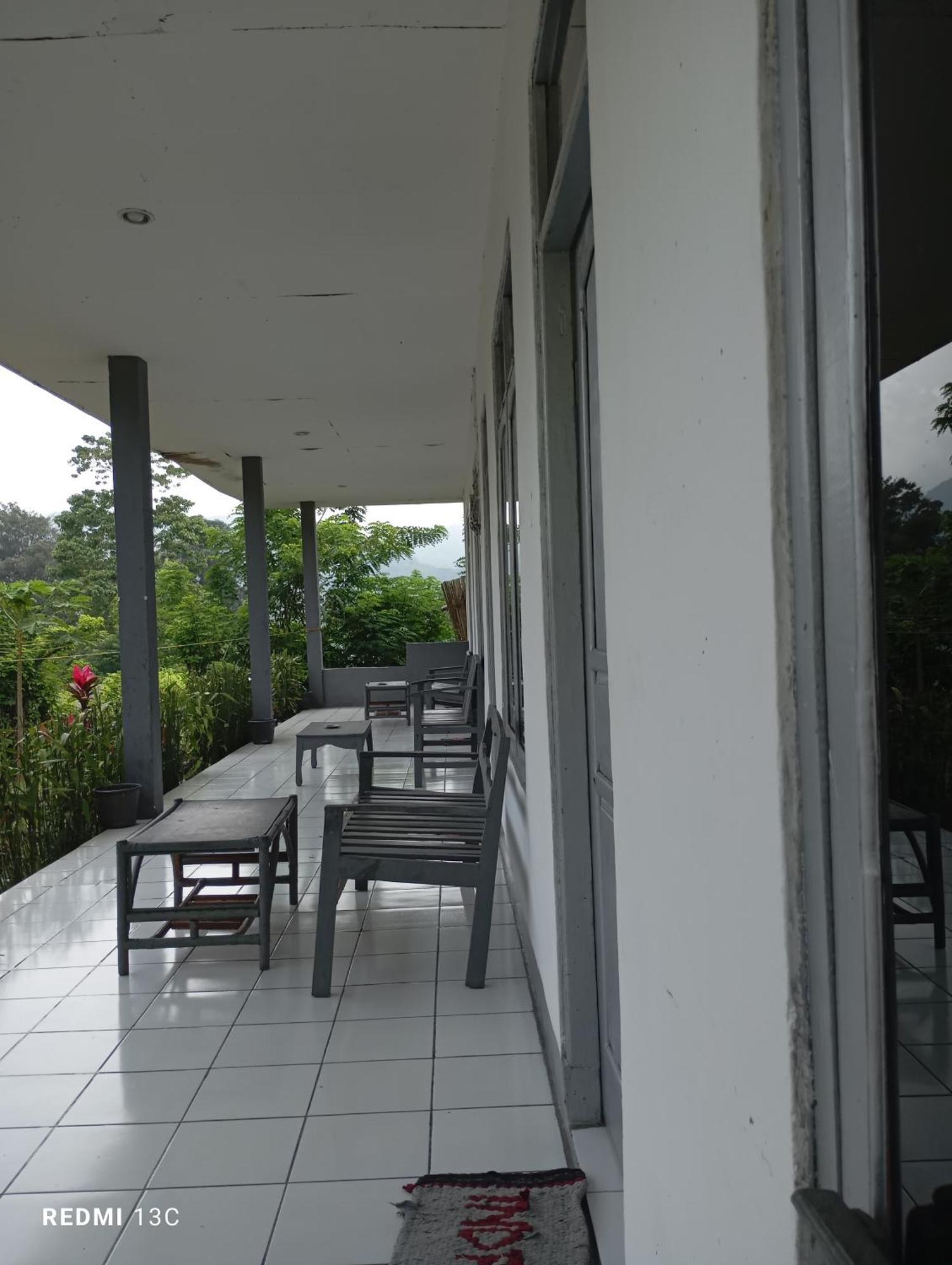 Hidayah Homestay Kelimutu Esterno foto
