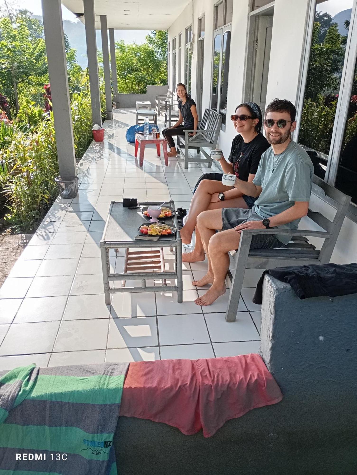 Hidayah Homestay Kelimutu Esterno foto